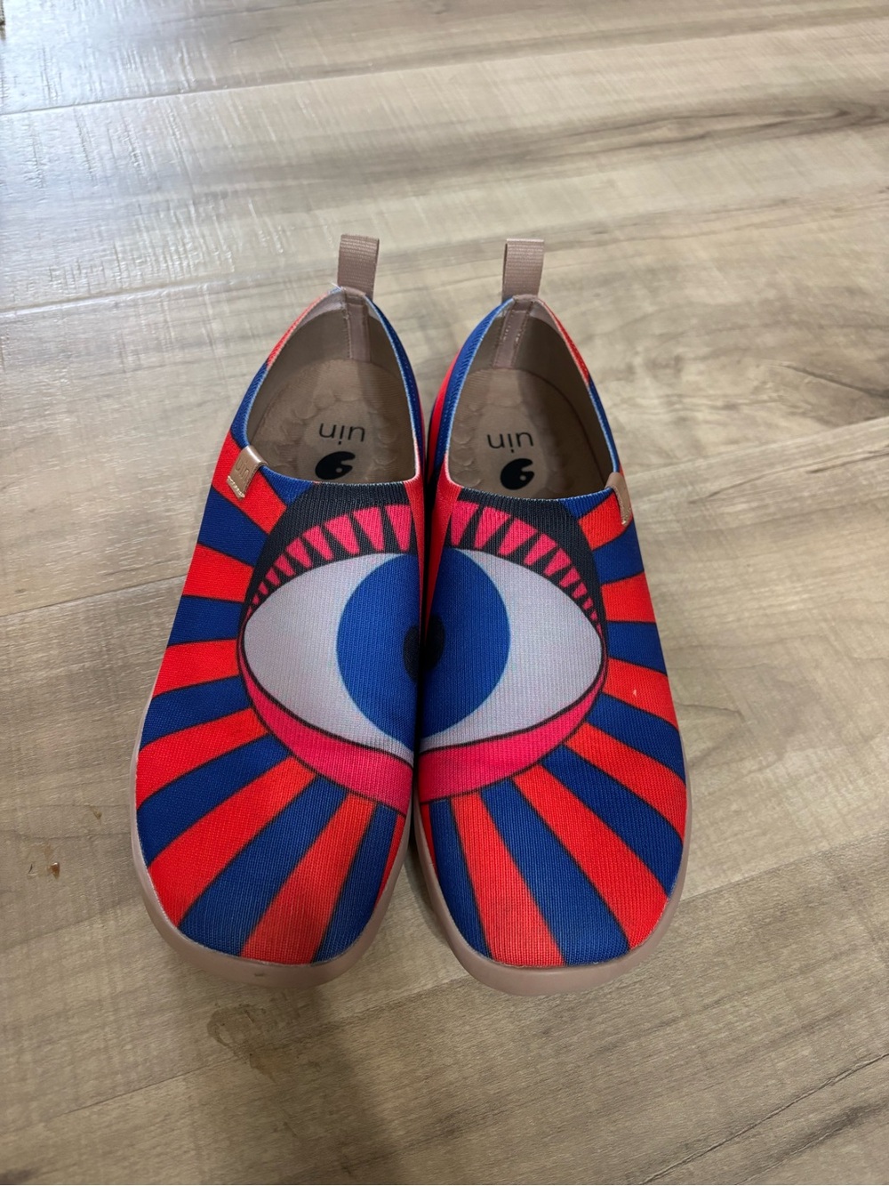 UIN Women’s Slip-On Shoes in Red & Blue with Eye Graphic